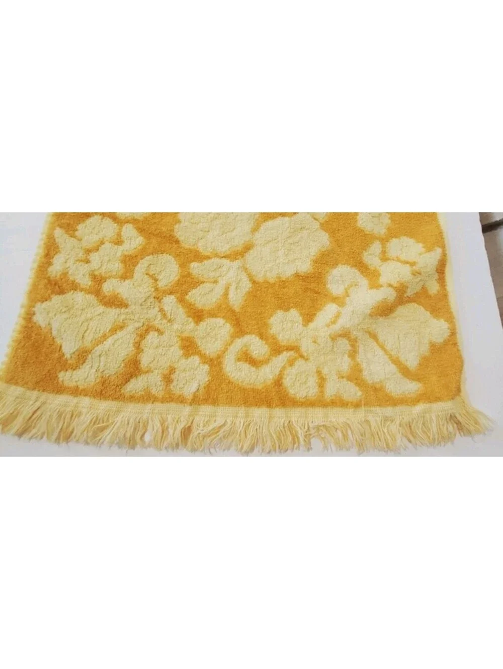 Vintage Cannon Monticello Hand Fringe Towel Yellow Gold Floral 1 Pc.